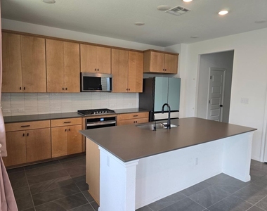 348 Fluttermill Loop - Photo Thumbnail 5