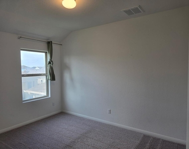 348 Fluttermill Loop - Photo Thumbnail 13