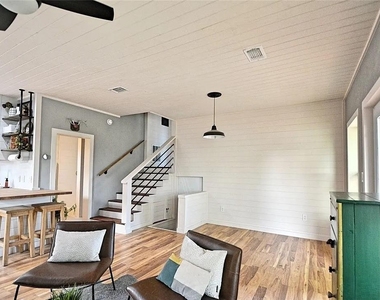 2902 Katy St - Photo Thumbnail 2