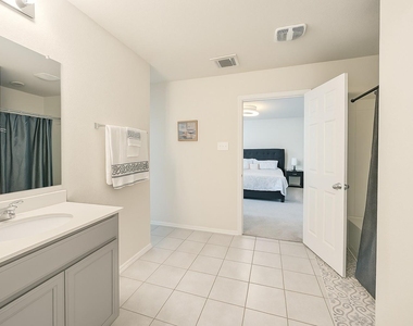 242 Zuma Dr - Photo Thumbnail 10