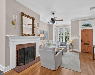 318 3rd Street Se - Photo Thumbnail 2