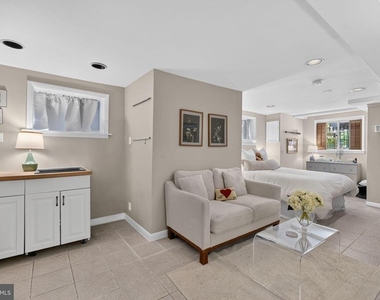 318 3rd Street Se - Photo Thumbnail 10