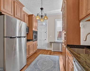 318 3rd Street Se - Photo Thumbnail 5