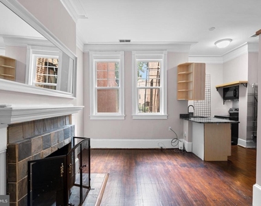 1326 Vermont Avenue Nw - Photo Thumbnail 2