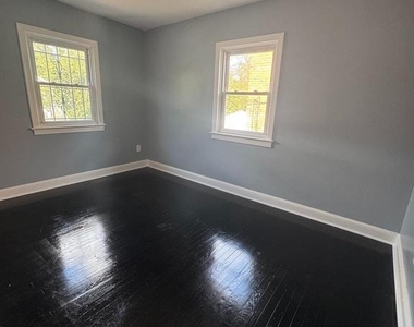 4623 Jay Street Ne - Photo Thumbnail 16