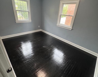 4623 Jay Street Ne - Photo Thumbnail 15
