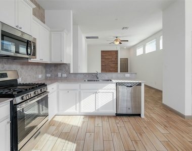 2800 Joe Dimaggio Blvd - Photo Thumbnail 11
