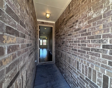 1405 Berlin Ln - Photo Thumbnail 2