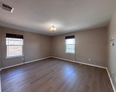 1405 Berlin Ln - Photo Thumbnail 22