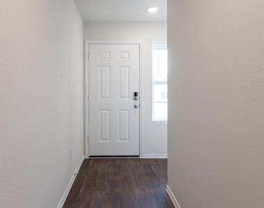 128 Granary Dr - Photo Thumbnail 6