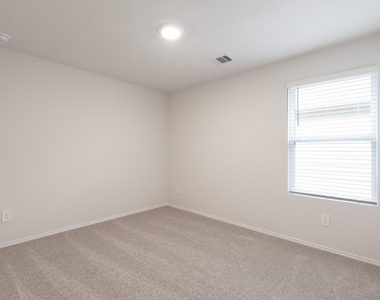 128 Granary Dr - Photo Thumbnail 15