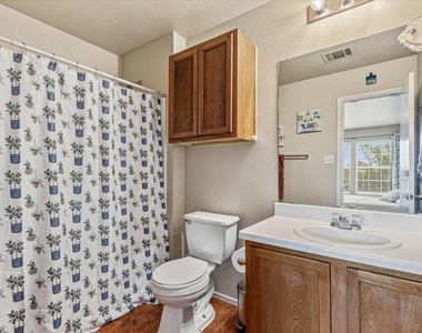 12705 Saint Mary Dr - Photo Thumbnail 18