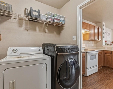 12705 Saint Mary Dr - Photo Thumbnail 23