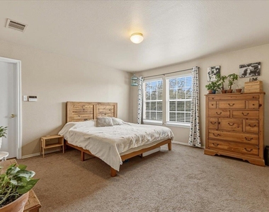 12705 Saint Mary Dr - Photo Thumbnail 15