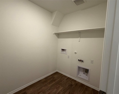 312 Nizao Ln - Photo Thumbnail 9