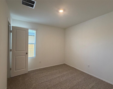 312 Nizao Ln - Photo Thumbnail 7