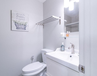 1515 Glenmeadows Dr - Photo Thumbnail 11