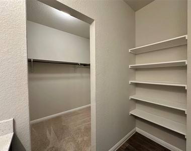 10701 Seguin Rd - Photo Thumbnail 18