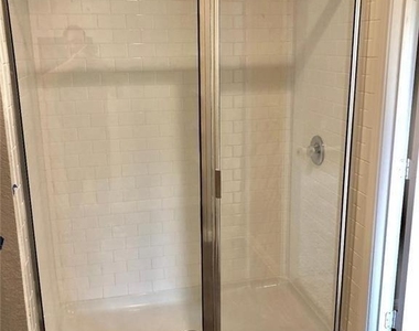 10701 Seguin Rd - Photo Thumbnail 12