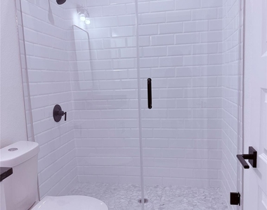 1417 Kramer Ln #7 - Photo Thumbnail 26