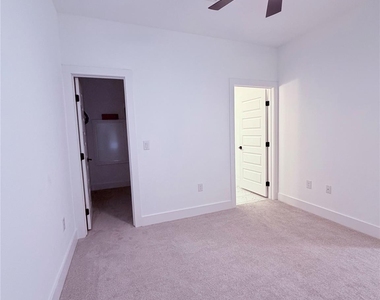 1417 Kramer Ln #7 - Photo Thumbnail 18
