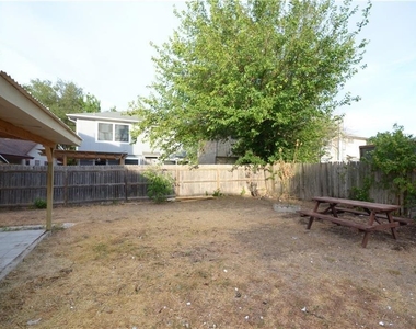 13903 Lothian Dr - Photo Thumbnail 33