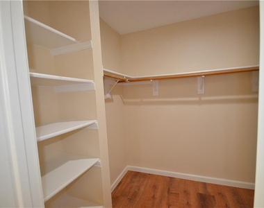 13903 Lothian Dr - Photo Thumbnail 22
