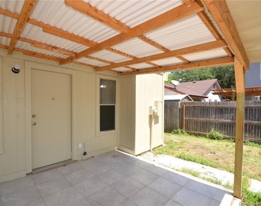 13903 Lothian Dr - Photo Thumbnail 31