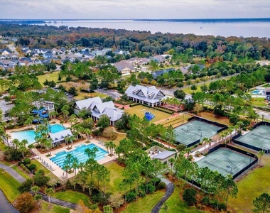 196 Zephyr Drive - Photo Thumbnail 41