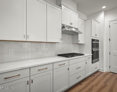 196 Zephyr Drive - Photo Thumbnail 10