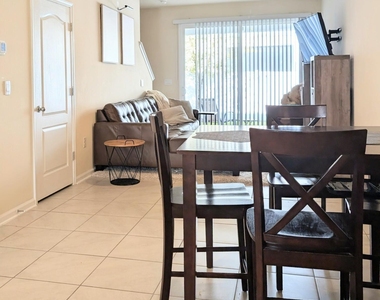 2845 Black Buck Circle - Photo Thumbnail 3