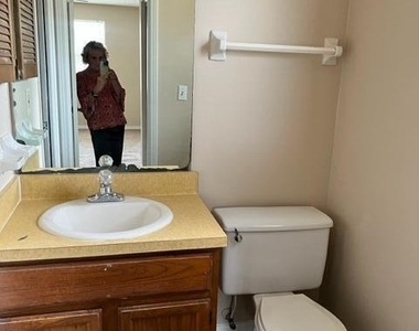 462 Crabapple Court - Photo Thumbnail 8