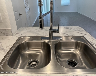4001 Haymon Avenue - Photo Thumbnail 10