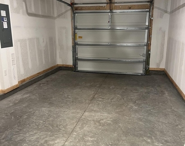 4001 Haymon Avenue - Photo Thumbnail 30