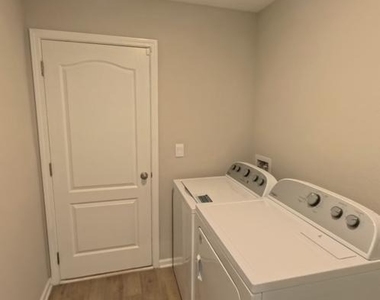 70409 Winding River Drive - Photo Thumbnail 23