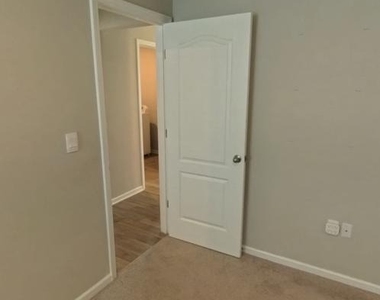 70409 Winding River Drive - Photo Thumbnail 17