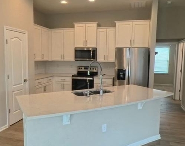 70409 Winding River Drive - Photo Thumbnail 2