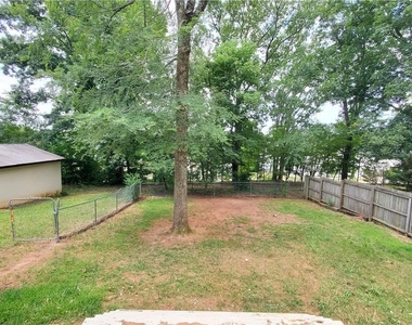 931 Auburn Road - Photo Thumbnail 26