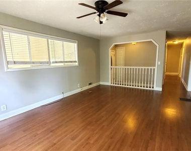 931 Auburn Road - Photo Thumbnail 8