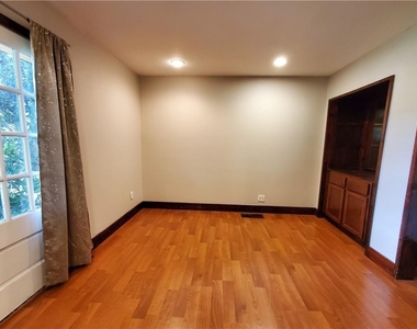 931 Auburn Road - Photo Thumbnail 17