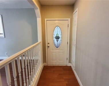 931 Auburn Road - Photo Thumbnail 10
