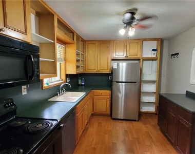 931 Auburn Road - Photo Thumbnail 7