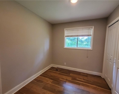 931 Auburn Road - Photo Thumbnail 14