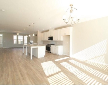 4514 Valtek Court - Photo Thumbnail 8