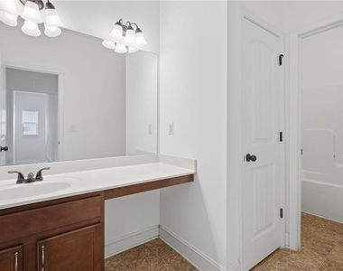 5060 Rialto Way - Photo Thumbnail 20