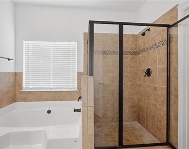 5060 Rialto Way - Photo Thumbnail 15