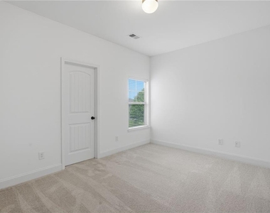 5060 Rialto Way - Photo Thumbnail 18