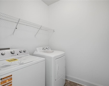 5060 Rialto Way - Photo Thumbnail 21