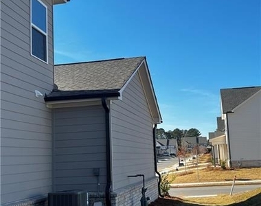 2720 Westgate Park Drive - Photo Thumbnail 28
