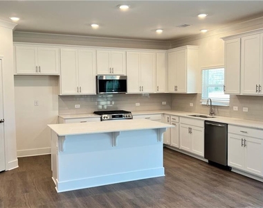 2720 Westgate Park Drive - Photo Thumbnail 6